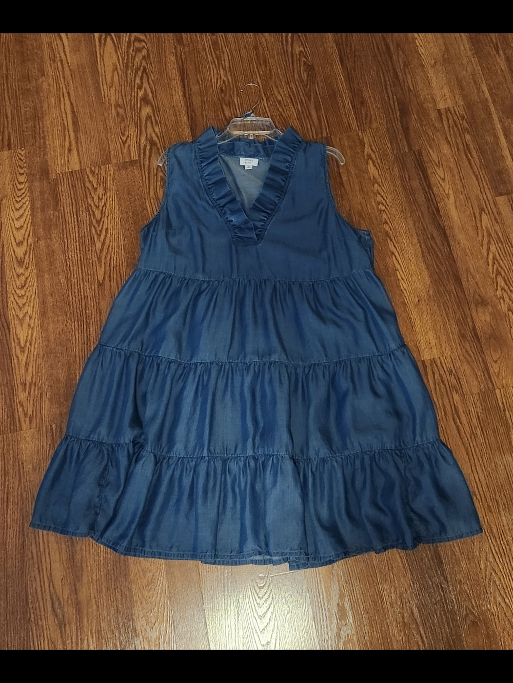 crown & ivy Sleeveless Tiered Denim-Style Dress - Blue